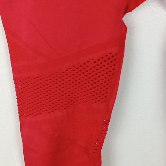 Fabletics Leggings Women's Red W24 L24 Activewear Workout No size tag Yoga - Picture 3 of 6